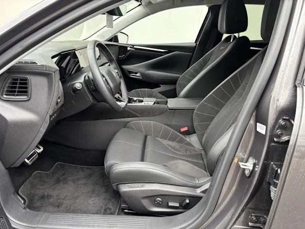 DS Automobiles 4 1.6 E-Tense Performance Line+