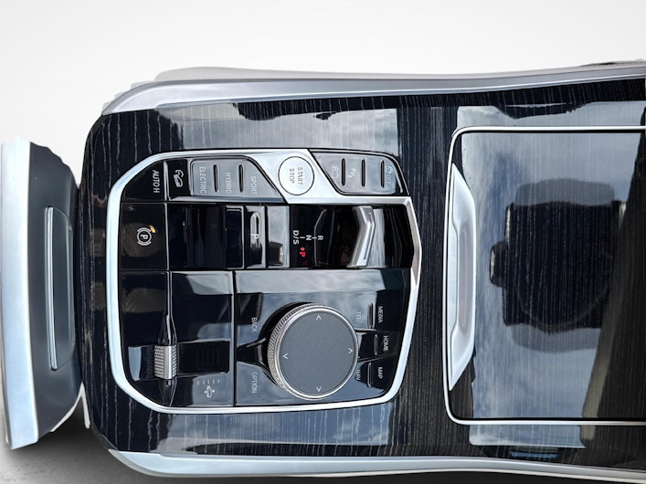 Vehicle image BMW X5