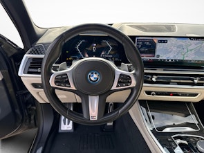 Vehicle image BMW X5 50e xDrive SAG