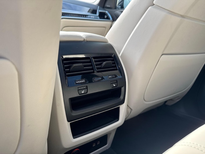 Vehicle image BMW X5