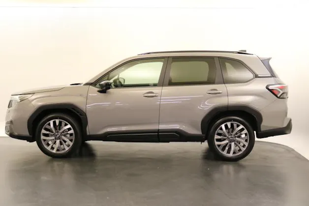 Subaru Forester Station 2.0i e-Boxer Luxury