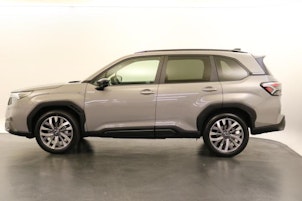 Vehicle image SUBARU Forester Station 2.0i e-Boxer Luxury