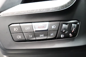 Fahrzeugbild BMW 120i SDKG