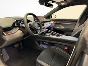 https://vehicle.imgix.net/4151123/5867b8cf-0cef-450f-bbaf-1d37dccc9321.jpg