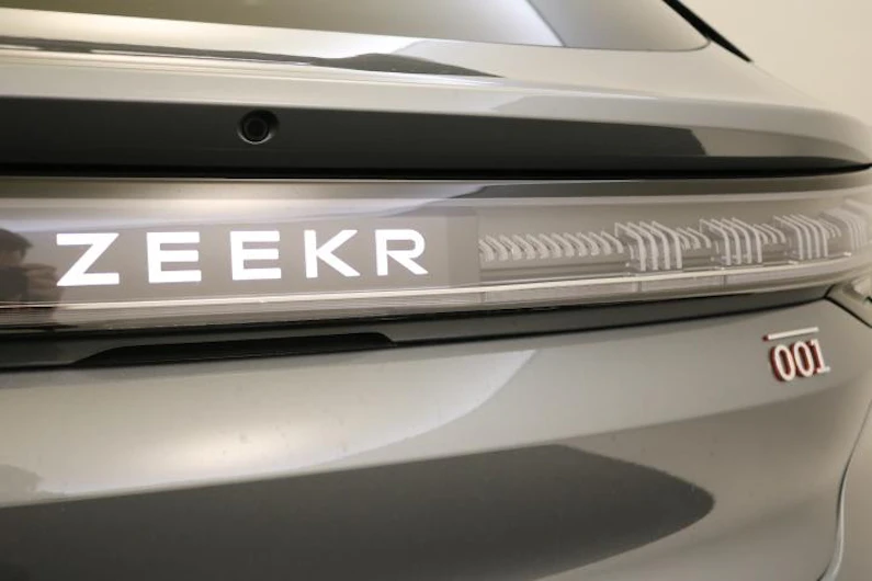 immagine del veicolo ZEEKR 001