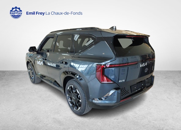 Vehicle image 5 Vehicle image 5