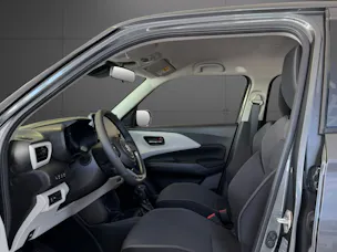 Suzuki Swift 1.2 Sakura Hybrid