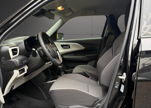 Vehicle image 2 Vehicle image 2