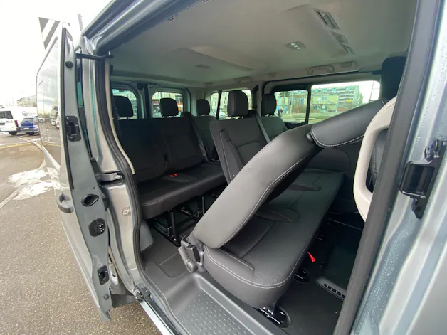 Renault Trafic Blue dCi 150 Passenger Techno