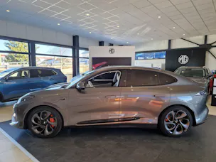 MG IM6 EV 100kWh Performance 21"
