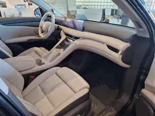 MG IM6 EV 100kWh Performance 21"