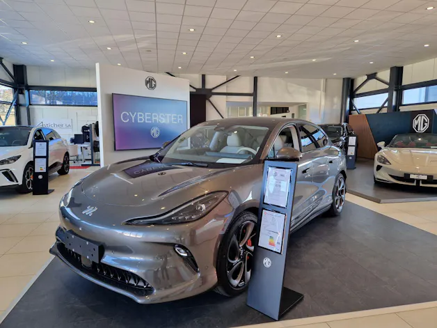 MG IM6 EV 100kWh Performance 21"