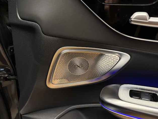 Mercedes-Benz CLE 300 4M - Coupé - AMG / DISTRONIC / 360 Grad Kamera / Head-Up Display