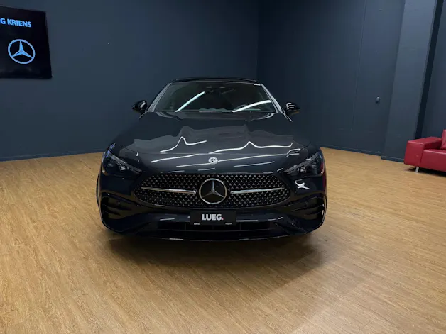 Mercedes-Benz CLE 300 4M - Coupé - AMG / DISTRONIC / 360 Grad Kamera / Head-Up Display