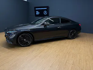 Mercedes-Benz CLE 300 4M - Coupé - AMG / DISTRONIC / 360 Grad Kamera / Head-Up Display