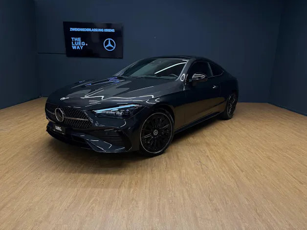 Mercedes-Benz CLE 300 4M - Coupé - AMG / DISTRONIC / 360 Grad Kamera / Head-Up Display