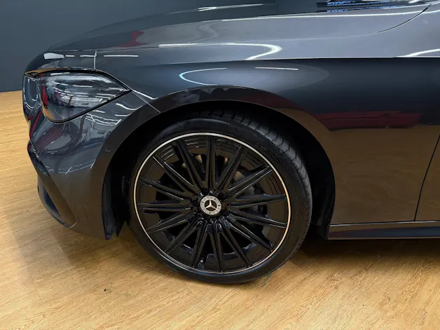Mercedes-Benz CLE 300 4M - Coupé - AMG / DISTRONIC / 360 Grad Kamera / Head-Up Display