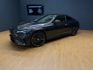 Mercedes-Benz CLE 300 4M - Coupé - AMG / DISTRONIC / 360 Grad Kamera / Head-Up Display