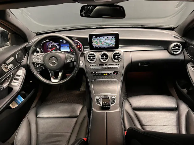 Mercedes-Benz C 250 d 4M - Swiss-Star / COMAND / LED / Memory / 360 Grad Kamera