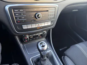 Mercedes-Benz GLA 200 Night Star