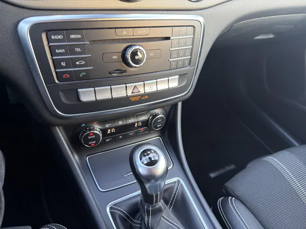 Mercedes-Benz GLA 200 Night Star
