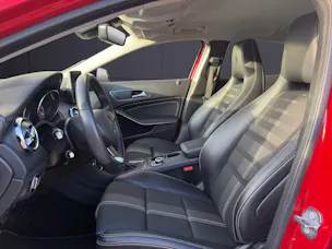 Mercedes-Benz GLA 200 Night Star