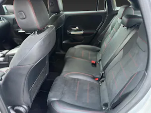 Mercedes-Benz GLA 250 4Matic AMG Line 8G-DCT