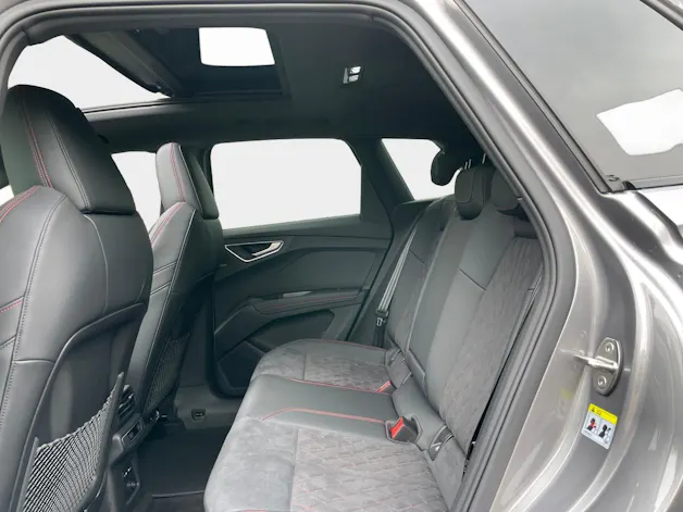 Audi Q4 e-tron 45 Edition Swiss Ski quattro