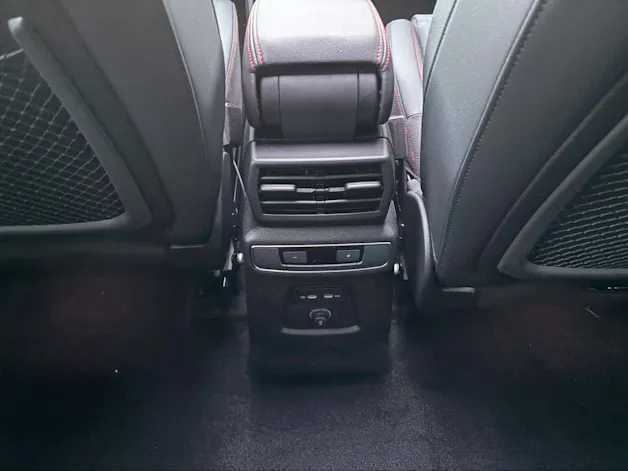 Audi Q4 e-tron 45 Edition Swiss Ski quattro