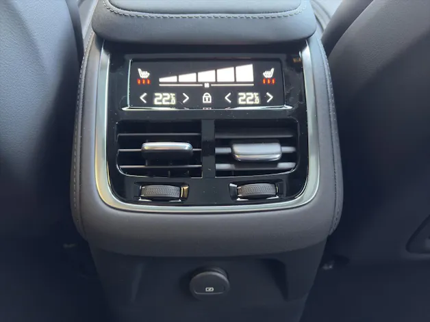 Volvo XC90 T8 eAWD PluginHybrid Black Edition Geartronic