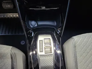 Peugeot 2008 1.2 MHEV Allure