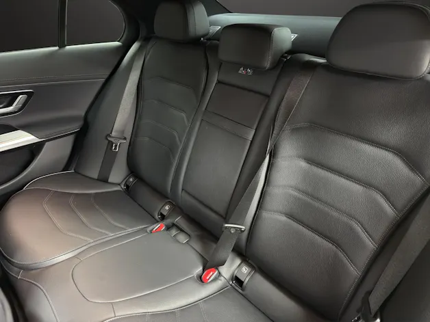 Mercedes-Benz E 220 d 4Matic 9G-Tronic