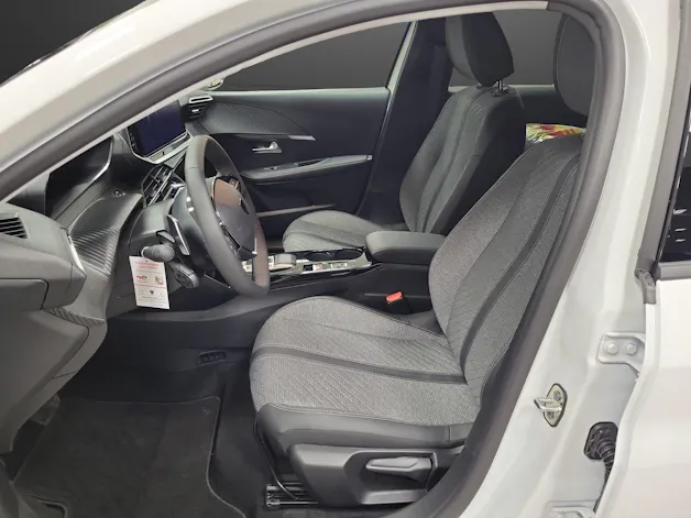 Peugeot 208 1.2 208 R