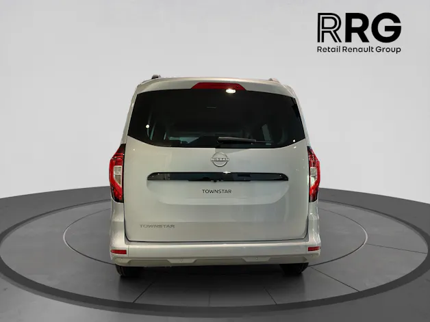 Nissan combi 1.3 DIG-T 7DCT L1H1 Tekna