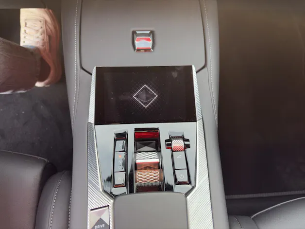 DS Automobiles AUTOMOBILES DS4 1.6 PHEV Rivoli