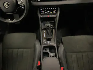 Škoda Karoq 1.5 TSI Selection DSG