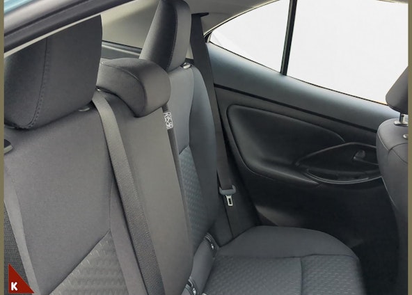 Vehicle image 18 Vehicle image 18