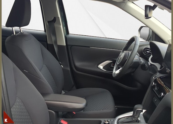 Vehicle image 17 Vehicle image 17