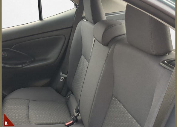 Vehicle image 12 Vehicle image 12