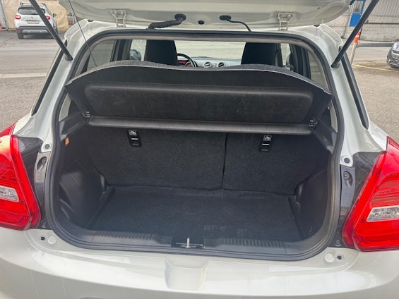 Vehicle image 10 Vehicle image 10