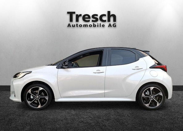 Vehicle image 4 Vehicle image 4