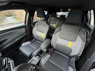 Renault R4 E-Tech Comfort Range iconic