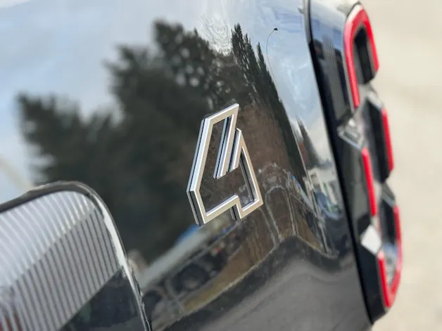 Renault R4 E-Tech Comfort Range iconic