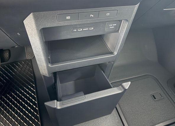 Vehicle image 9 Vehicle image 9