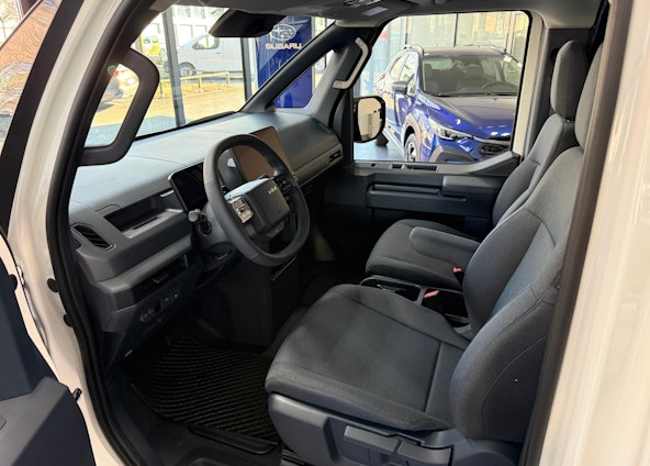 Vehicle image 8 Vehicle image 8