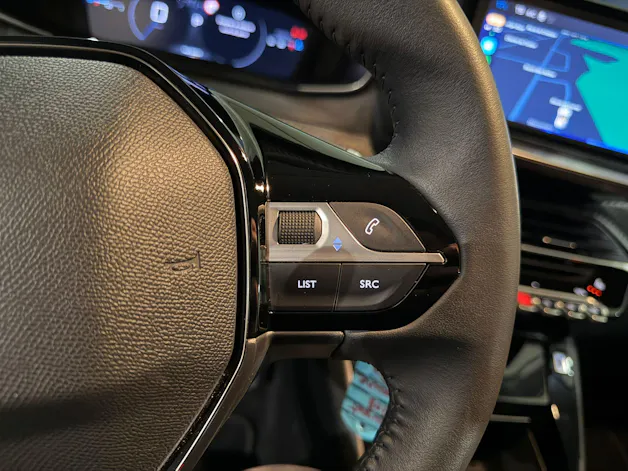 Peugeot 208 1.2 Hybrid Allure