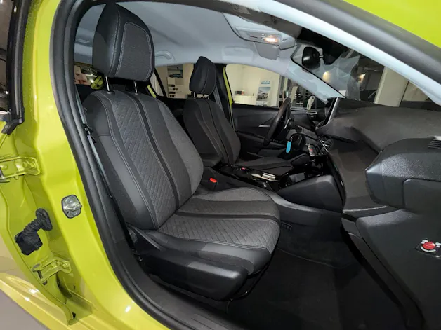 Peugeot 208 1.2 Hybrid Allure