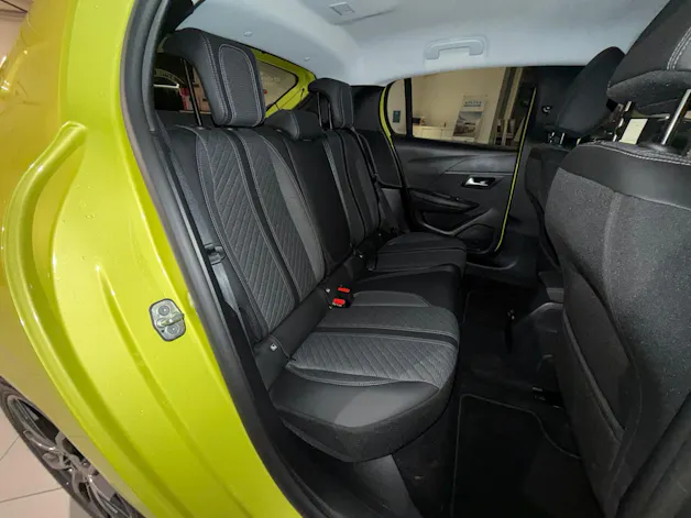 Peugeot 208 1.2 Hybrid Allure