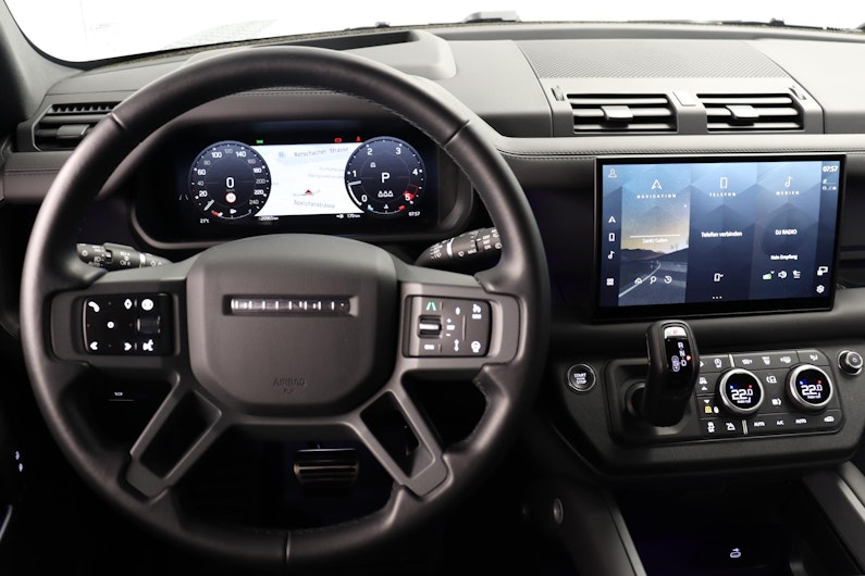 Vehicle image LAND ROVER DEFENDER