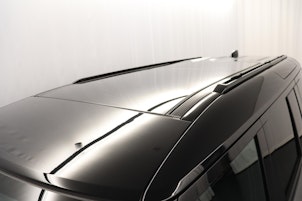 Vehicle image LAND ROVER Defender 110 3.0 D I6 300 X-Dynamic HSE